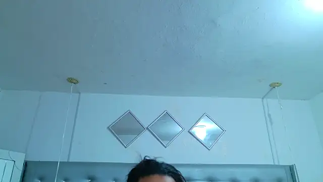 Snapshot of EileenBenzon chatting on 04/24/26, 03:14 EileenBenzon online show from 04/24/26, 03:14