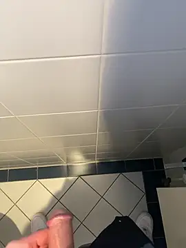 neilho1 online show from 02/18/25, 12:17