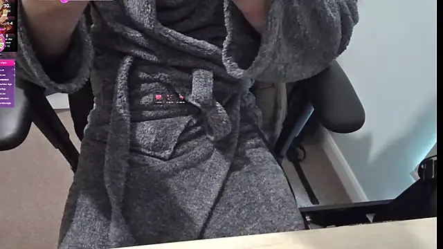 Snapshot of an4y8ot chatting on 01/17/26, 10:53 an4y8ot online show from 01/17/26, 10:53