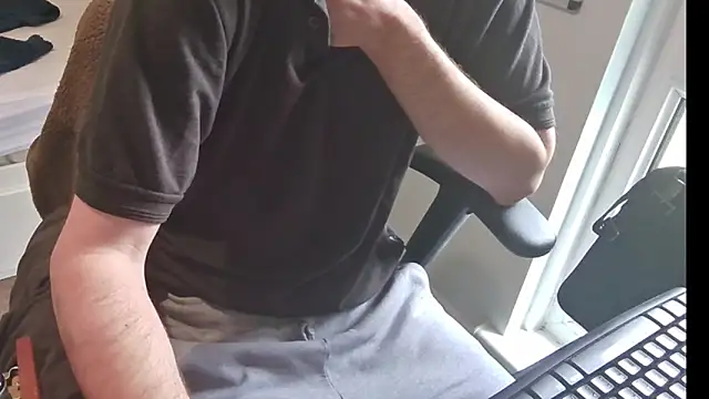 Snapshot of an4y8ot chatting on 02/23/26, 09:28 an4y8ot online show from 02/23/26, 09:28