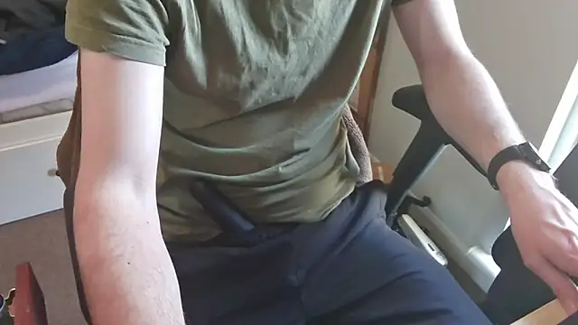 Snapshot of an4y8ot chatting on 03/20/26, 01:05 an4y8ot online show from 03/20/26, 01:05