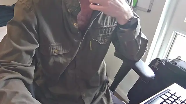 Snapshot of an4y8ot chatting on 03/27/26, 09:32 an4y8ot online show from 03/27/26, 09:32