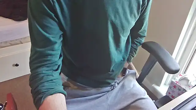 Snapshot of an4y8ot chatting on 04/01/26, 03:20 an4y8ot online show from 04/01/26, 03:20