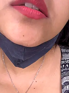 Black baby online show from 11/27/25, 11:51