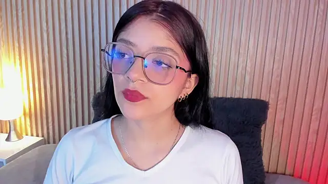 lana dol online show from 10/18/25, 02:18