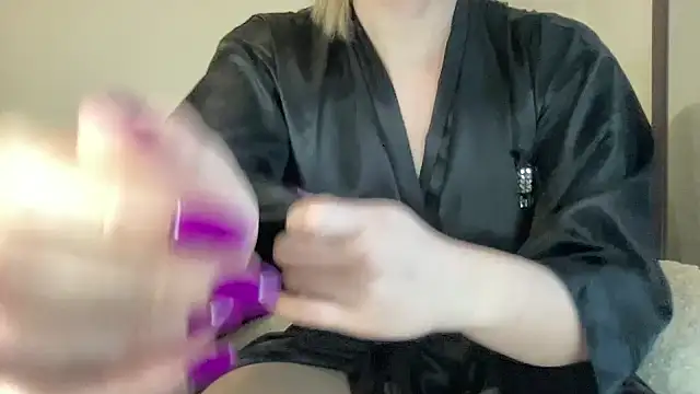 Snapshot of YourGreekAnna chatting on 03/03/25, 02:04 YourGreekAnna online show from 03/03/25, 02:04