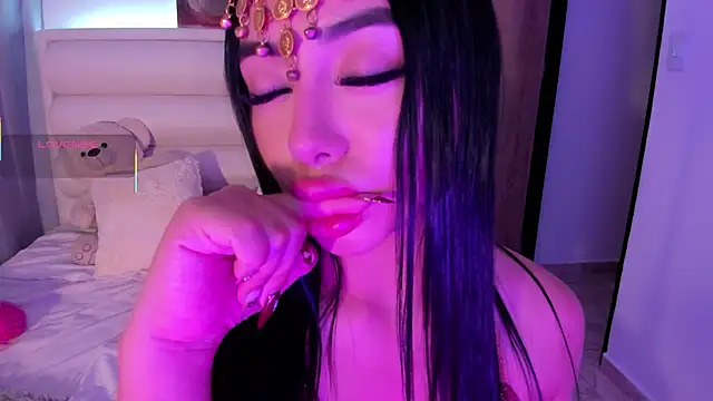 Snapshot of gaby_desire777 chatting on 11/10/25, 04:22 gaby desire777 online show from 11/10/25, 04:22