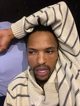 Snapshot of BlueIceCube chatting on 02/18/25, 11:22 BlueIceCube online show from 02/18/25, 11:22