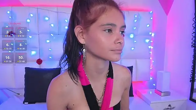 Snapshot of Salome_rouse1 chatting on 12/26/24, 08:32 Salome rouse1 online show from 12/26/24, 08:32