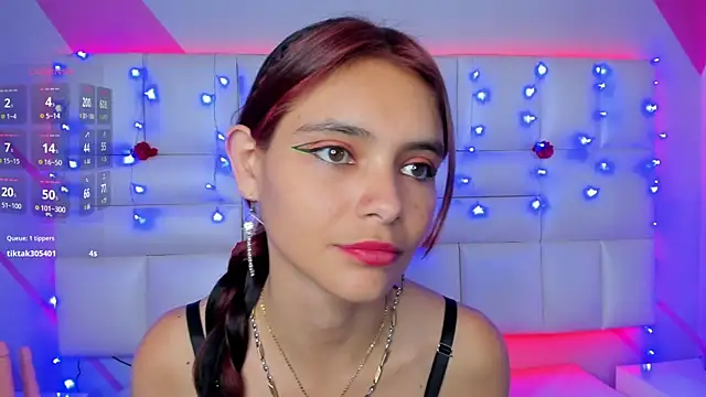 Snapshot of Salome_rouse1 chatting on 01/14/25, 10:44 Salome rouse1 online show from 01/14/25, 10:44