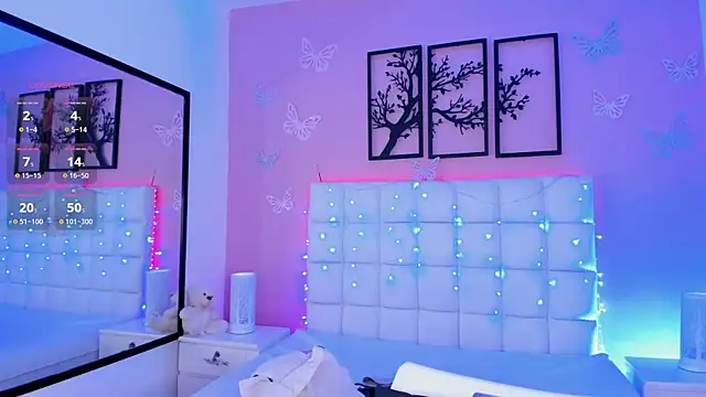 Snapshot of Salome_rouse1 chatting on 02/06/25, 08:23 Salome rouse1 online show from 02/06/25, 08:23