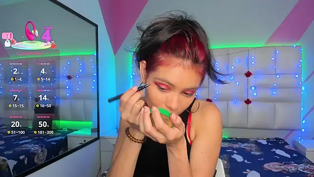 Snapshot of Salome_rouse1 chatting on 03/13/25, 08:43 Salome rouse1 online show from 03/13/25, 08:43