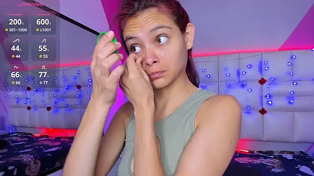 Snapshot of Salome_rouse1 chatting on 03/21/25, 09:01 Salome rouse1 online show from 03/21/25, 09:01