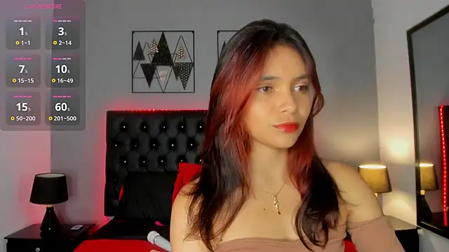 Snapshot of Salome_rouse1 chatting on 11/05/25, 02:44 Salome rouse1 online show from 11/05/25, 02:44