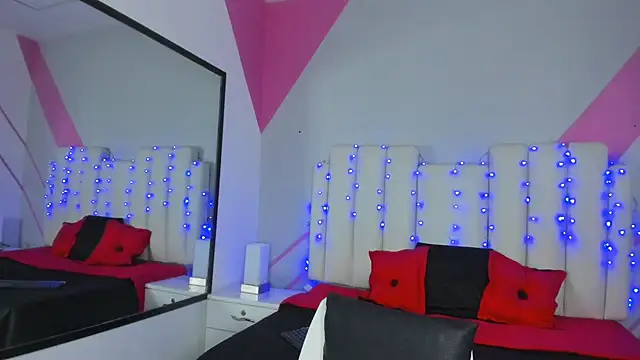 Snapshot of Salome_rouse1 chatting on 11/07/25, 05:35 Salome rouse1 online show from 11/07/25, 05:35