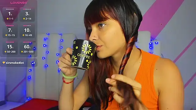 Snapshot of Salome_rouse1 chatting on 11/15/25, 12:23 Salome rouse1 online show from 11/15/25, 12:23