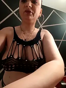 Snapshot of Nell-X chatting on 01/17/26, 12:54 Nell-X online show from 01/17/26, 12:54