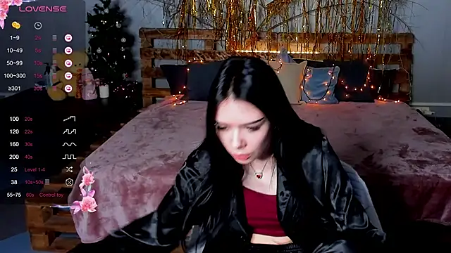 Snapshot of SweetyDeviliya chatting on 01/25/25, 12:37 SweetyDeviliya online show from 01/25/25, 12:37