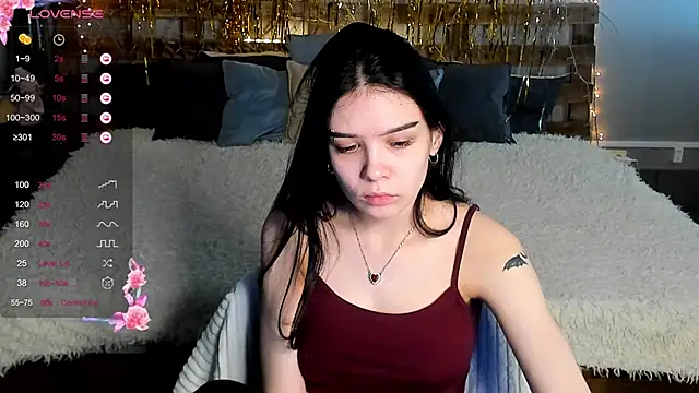 Snapshot of SweetyDeviliya chatting on 02/04/25, 08:56 SweetyDeviliya online show from 02/04/25, 08:56