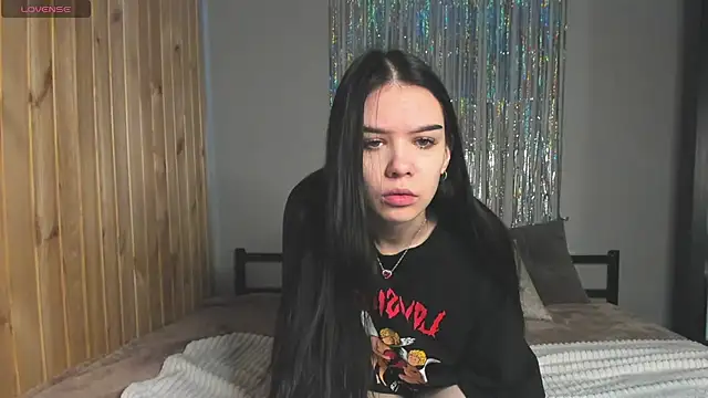 Snapshot of SweetyDeviliya chatting on 02/27/25, 07:44 SweetyDeviliya online show from 02/27/25, 07:44