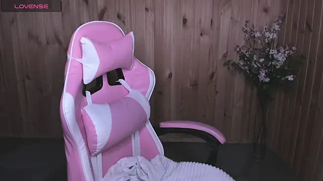 Snapshot of SweetyDeviliya chatting on 03/12/25, 10:16 SweetyDeviliya online show from 03/12/25, 10:16