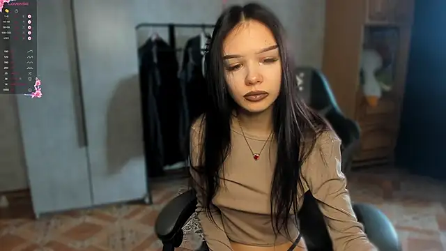 Snapshot of SweetyDeviliya chatting on 03/18/26, 06:38 SweetyDeviliya online show from 03/18/26, 06:38