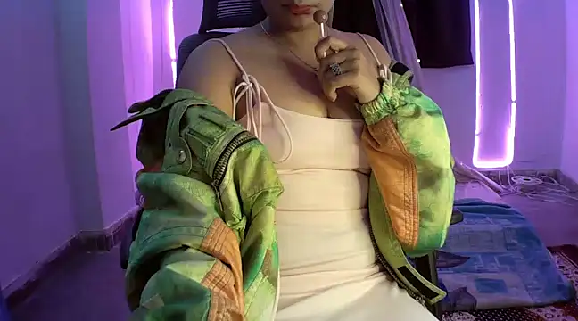 Snapshot of your_pokkie chatting on 12/28/24, 09:19 your pokkie online show from 12/28/24, 09:19