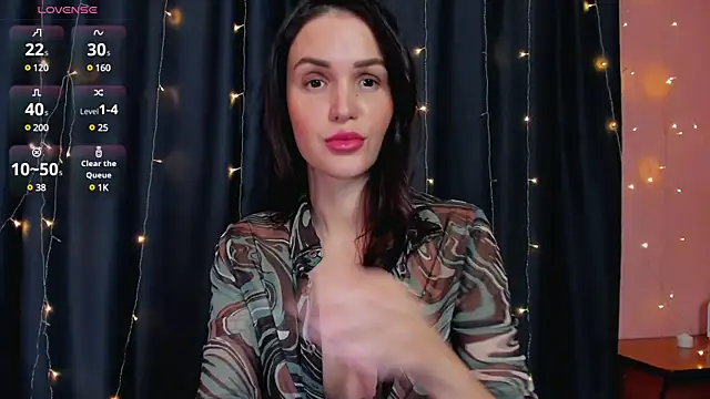 Snapshot of cross_the_line chatting on 12/20/24, 06:08 cross the line online show from 12/20/24, 06:08