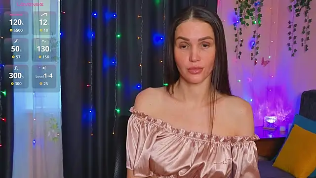 Snapshot of cross_the_line chatting on 10/17/25, 10:40 cross the line online show from 10/17/25, 10:40