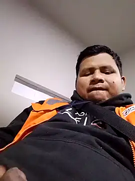 Snapshot of zeta29 chatting on 09/17/25, 03:41 zeta29 online show from 09/17/25, 03:41