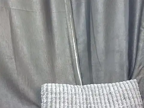 Snapshot of Chichii- chatting on 01/08/25, 06:41 Chichii- online show from 01/08/25, 06:41