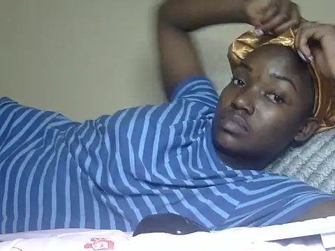 Snapshot of Chichii- chatting on 03/09/25, 06:32 Chichii- online show from 03/09/25, 06:32