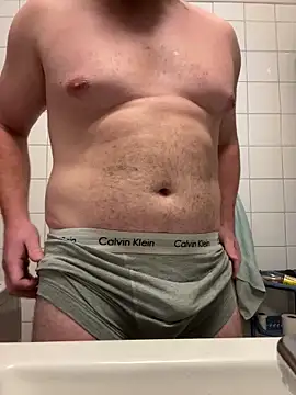 Snapshot of Johny69xo chatting on 10/15/25, 10:21 Johny69xo online show from 10/15/25, 10:21