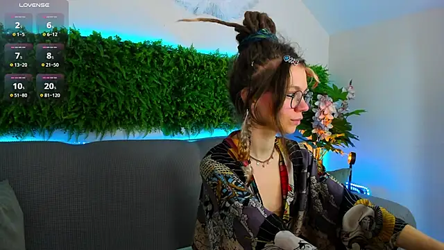 Rin Skylar online show from 10/27/25, 07:34