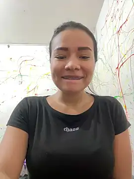 Snapshot of Rousse_blue chatting on 12/03/24, 05:45 Rousse blue online show from 12/03/24, 05:45