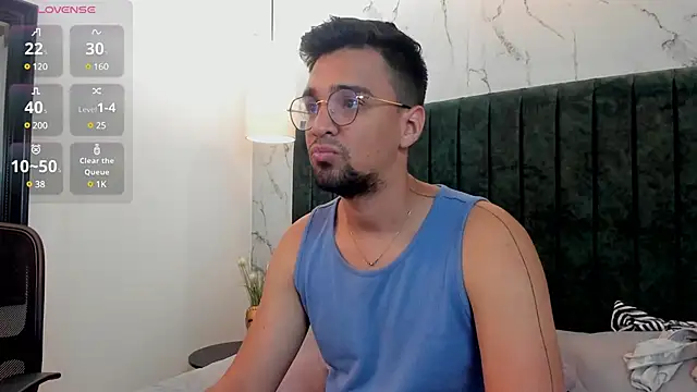 Snapshot of Edward_max chatting on 01/31/25, 09:37 Edward max online show from 01/31/25, 09:37