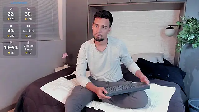 Snapshot of Edward_max chatting on 02/04/25, 03:54 Edward max online show from 02/04/25, 03:54