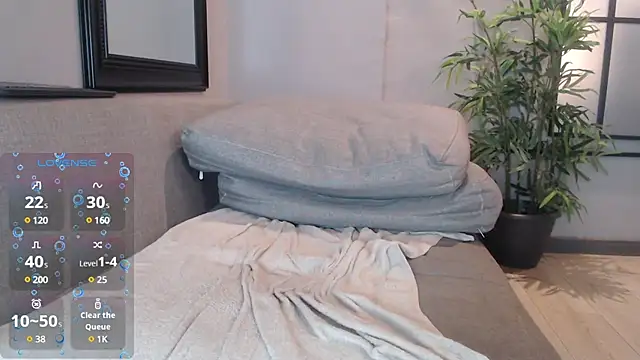 Snapshot of Edward_max chatting on 03/06/25, 07:03 Edward max online show from 03/06/25, 07:03