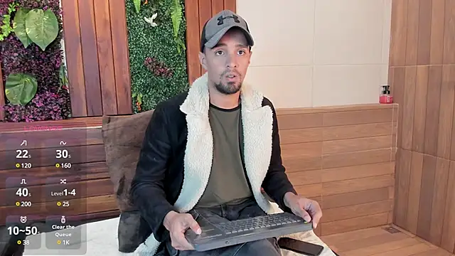 Snapshot of Edward_max chatting on 03/08/25, 03:28 Edward max online show from 03/08/25, 03:28