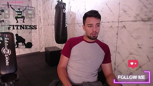 Snapshot of Edward_max chatting on 03/10/25, 03:12 Edward max online show from 03/10/25, 03:12