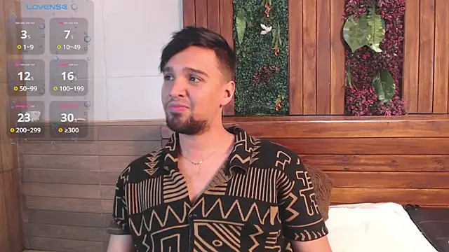 Snapshot of Edward_max chatting on 09/10/25, 04:01 Edward max online show from 09/10/25, 04:01