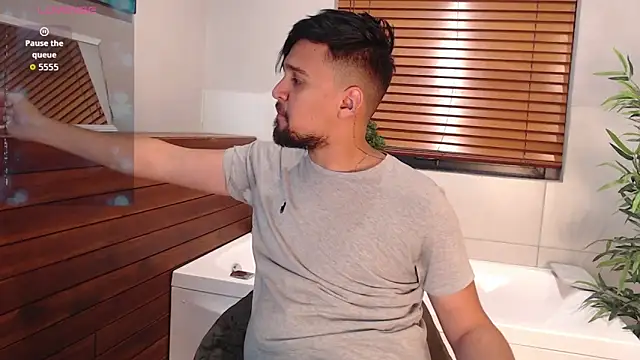 Snapshot of Edward_max chatting on 09/24/25, 03:21 Edward max online show from 09/24/25, 03:21