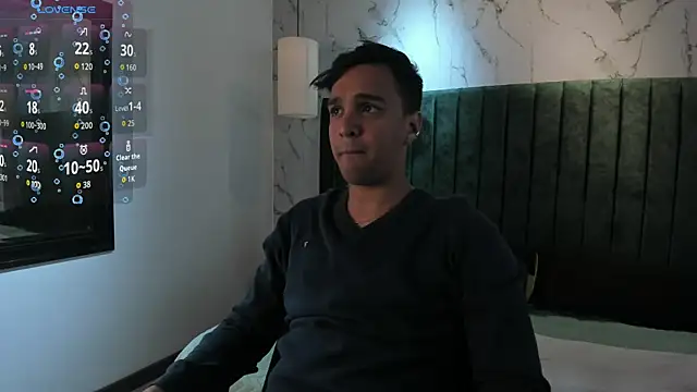 Snapshot of Edward_max chatting on 10/12/25, 03:49 Edward max online show from 10/12/25, 03:49