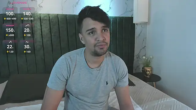 Snapshot of Edward_max chatting on 10/21/25, 03:29 Edward max online show from 10/21/25, 03:29