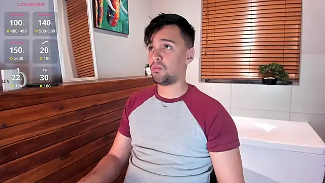 Snapshot of Edward_max chatting on 10/22/25, 03:51 Edward max online show from 10/22/25, 03:51