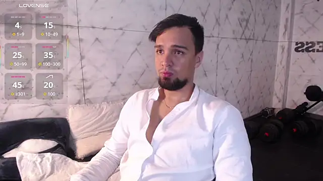 Snapshot of Edward_max chatting on 11/30/25, 08:24 Edward max online show from 11/30/25, 08:24