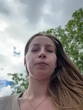 Hr Frk Olsen online show from 06/15/26, 10:50