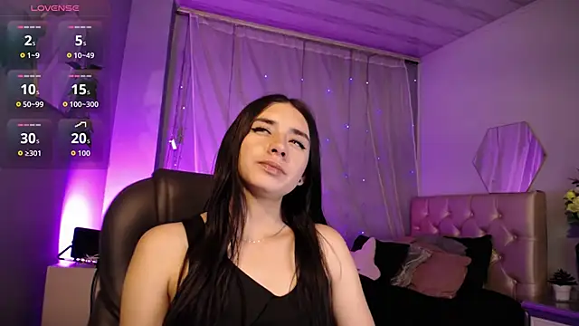 Kylie golden online show from 10/02/25, 02:02