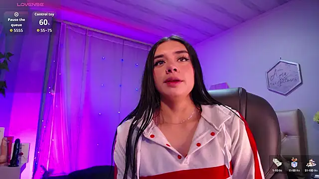 Kylie golden online show from 10/16/25, 11:33