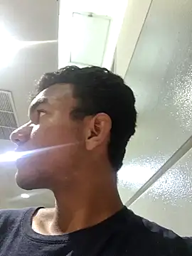 Reynold2608 online show from 01/02/25, 03:48